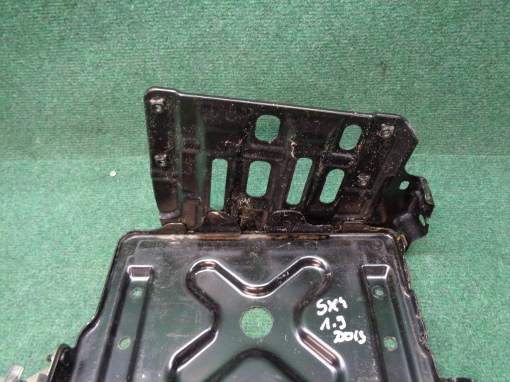 Основание кожух аккумулятора Fiat Sedici Suzuki SX4 2005-2014r. оригинал, фото 2