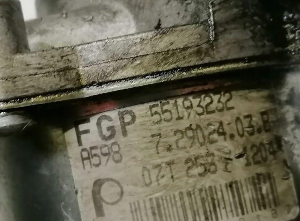 OPEL CORSA D 06-12r - НАСОС ВАКУУМНЫЙ 55193232, фото 2