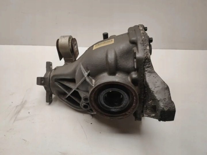 Редуктор задний MERCEDES-BENZ C (W204) A2043508614 6.2L бензин 2009, фото 1