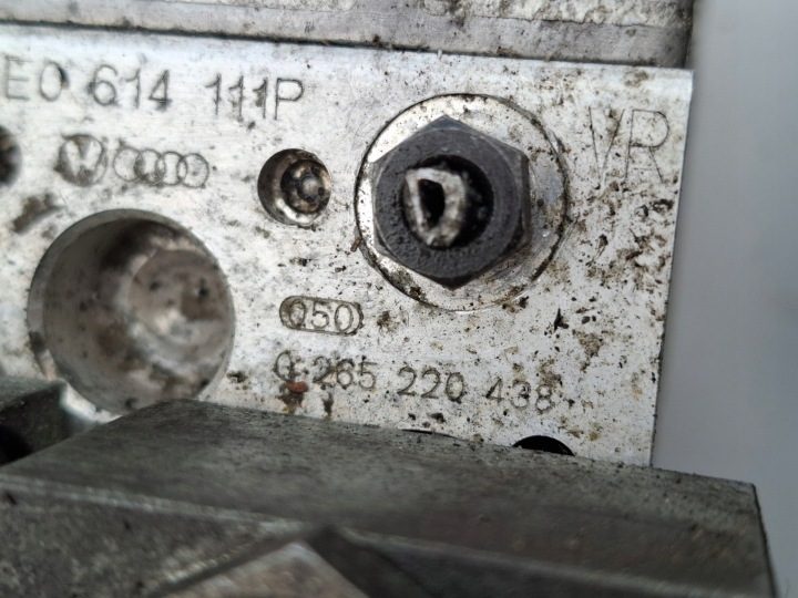 НАСОС ABS AUDI A4 B5 PASSAT B5 8E0614111P 0265220438 0273004133, фото 3