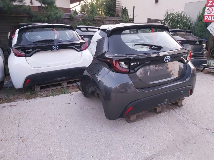Toyota Yaris IV крыша обшивка крыши, фото 5