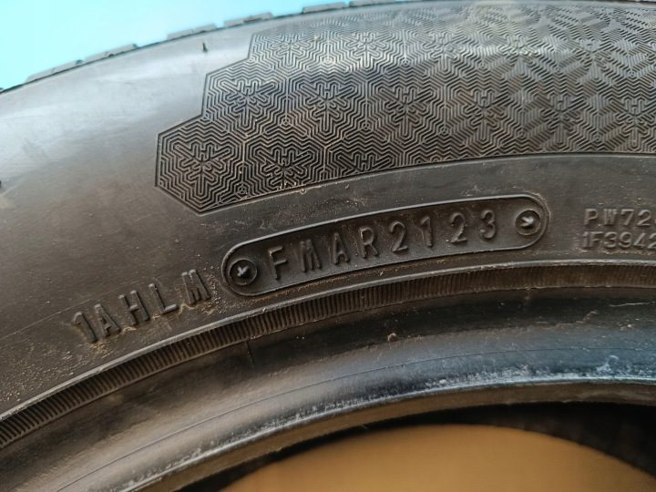 Шина зимняя Falken Eurowinter HS02 215/55R17 98 В сцепление на снегу, фото 7