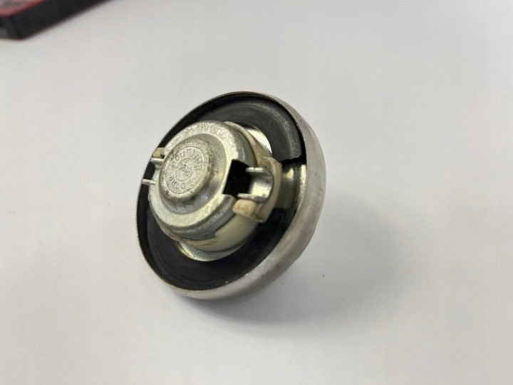 КРЫШКА ГОРЛОВИНЫ БЕНЗОБАКА MERCEDES W124 W201 R107 W140 W126 W123 R129 1244700005, фото 11