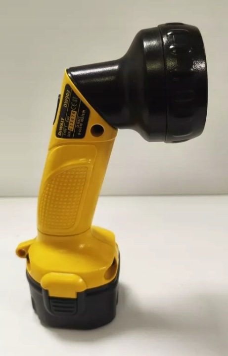 Фонарик аккумуляторный DeWalt DCL040 18V (без аккумулятора и зарядного устройства), фото 5