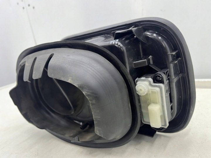 Лючок горловины бензобака BMW 5 G30 M5 F90 СЕДАН 17-20r. НЕ PRZEBITA 738793, фото 11