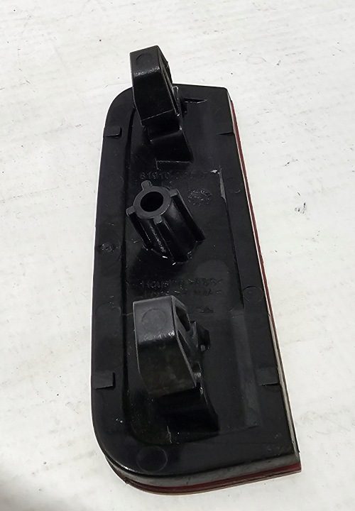 Оригинал катафот бампера правый задний Toyota Yaris III рестайлинг 2017-2020 81910-0D040, фото 2