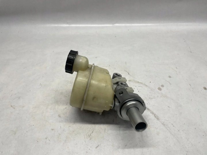Ford Mustang VI бачок тормозной жидкости 612503967 2017 2300CM3, фото 3
