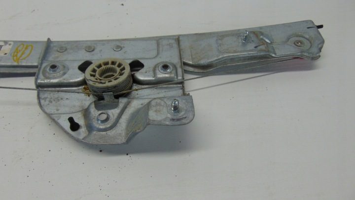 Стеклоподъемник двери Peugeot OE 9806088080, фото 3