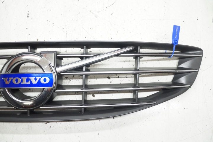 РЕШЕТКА РАДИАТОРА VOLVO S60 II V60 I 31333834 31333842 31386477 31386478, фото 3