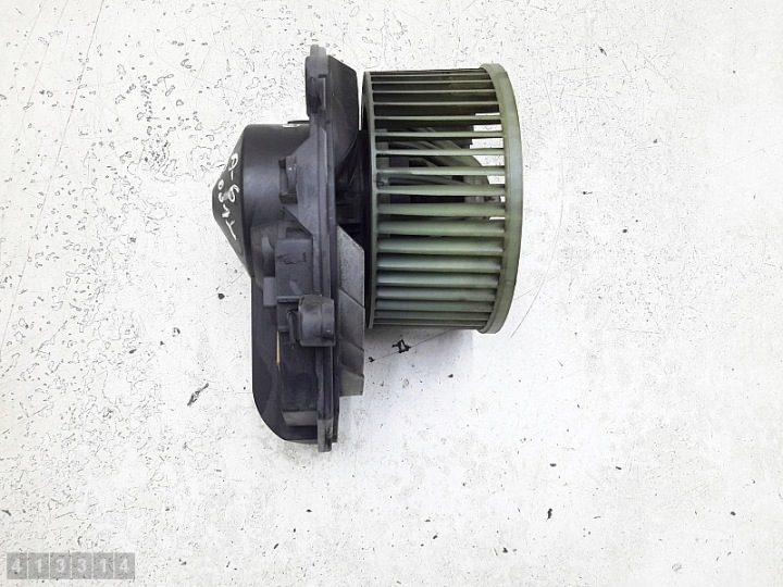 1996 Audi A4 Вентилятор моторчика вентилятора печки 8D1820021, фото 2