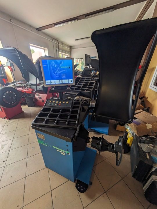 Профессиональный wyważarka для колес Hofmann Geodyna 6800P - автомат, корзина, LCD, фото 13