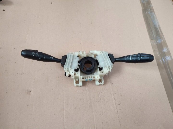 Паук подрулевой переключатель Mitsubishi OE MR986420, фото 1