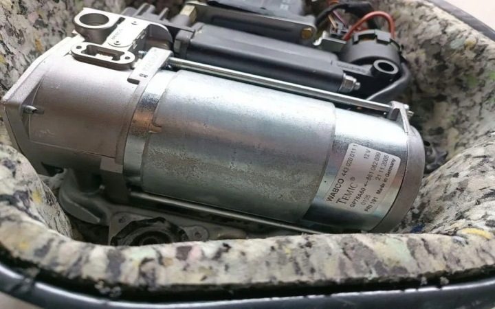 Компрессор пневмоподвески BMW X5 (E53) 37221092349 3.0L дизель 160 кВт 2005, фото 2