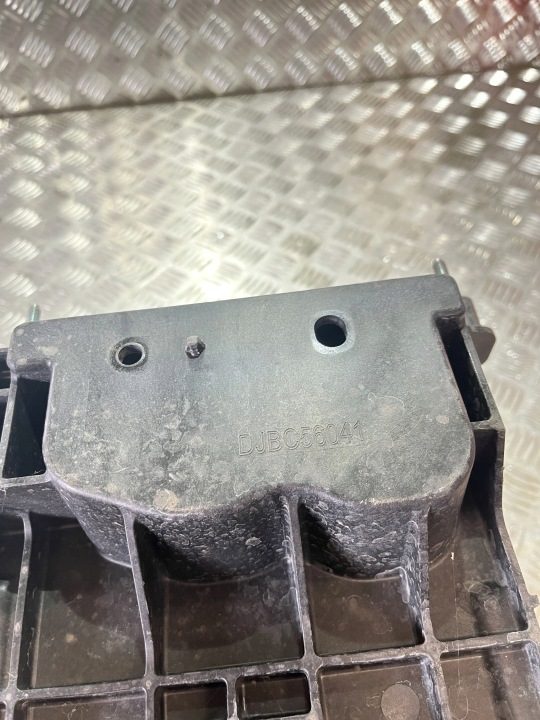 Площадка аккумулятора Mazda MX-30 20- DJBC56041, фото 3