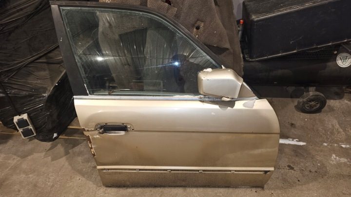 Дверь правая передняя в сборе BMW e34 без rdzy, фото 2