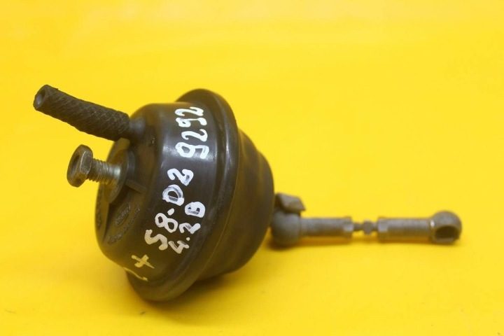 КЛАПАН ВАКУУМНИК ВАКУУМА AUDI A8 S8 D2 4.2 бензин 077907327 NR9292, фото 1
