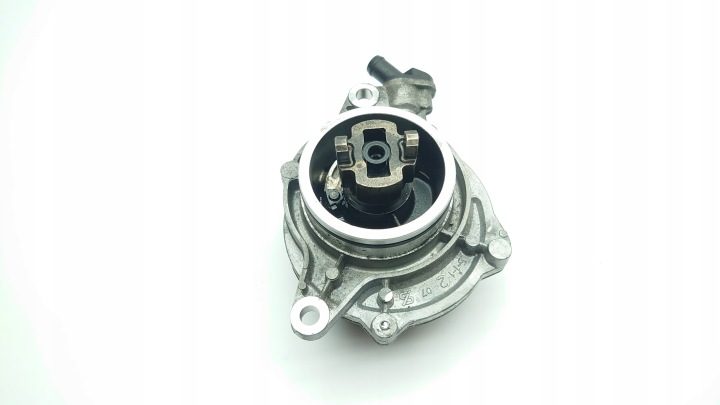 Вакуумный насос BMW E60 E63 E65 E70 E83 E87 E90 E92 2.0 3.0 3.5 дизель 11667791232, фото 3