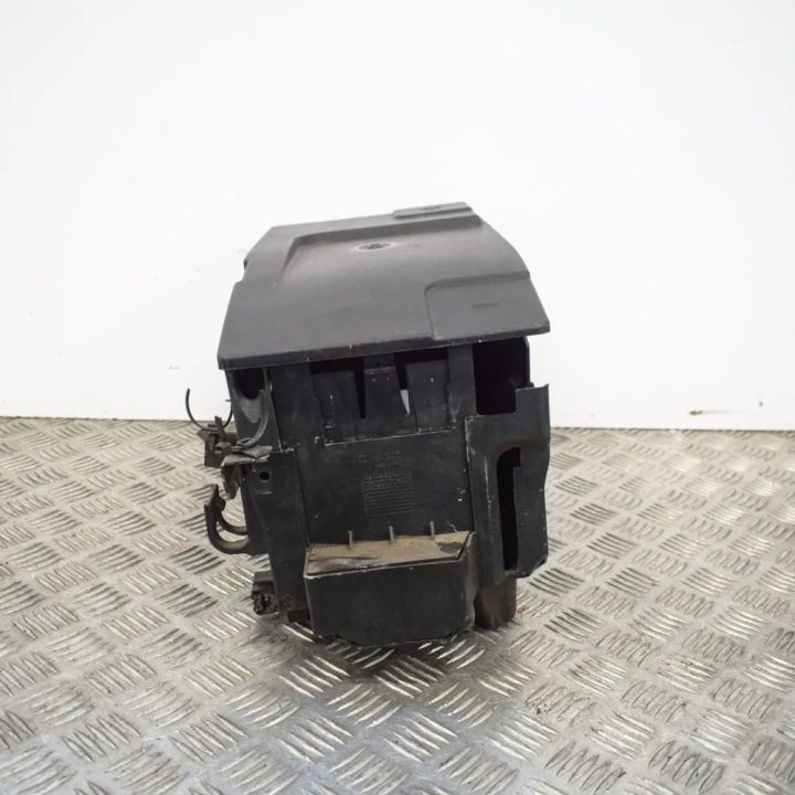Площадка аккумулятора Opel Insignia A (G09) 13243606 13255614 13330946, фото 2