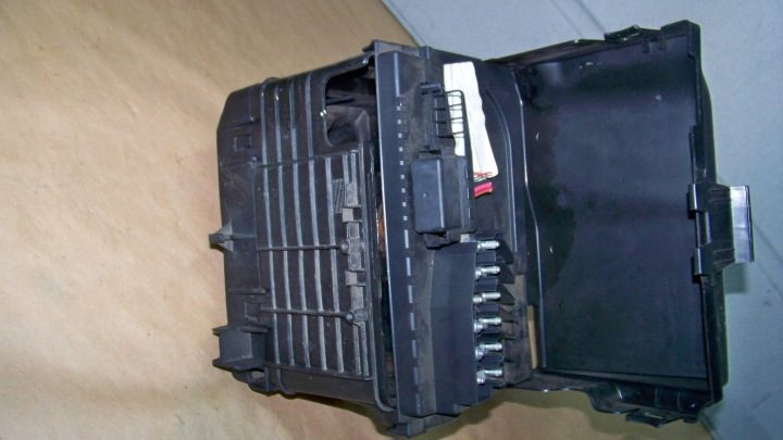 Seat Ibiza III 3 6L 04 г. 1.2 основание корпус блок аккумулятора, фото 4