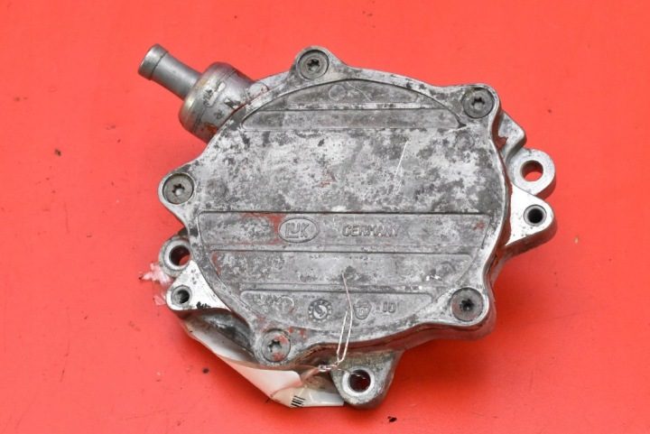 Насос вакуумный 7542498 BMW E90 E91 2.0i 129 л.с. 04-10, фото 3