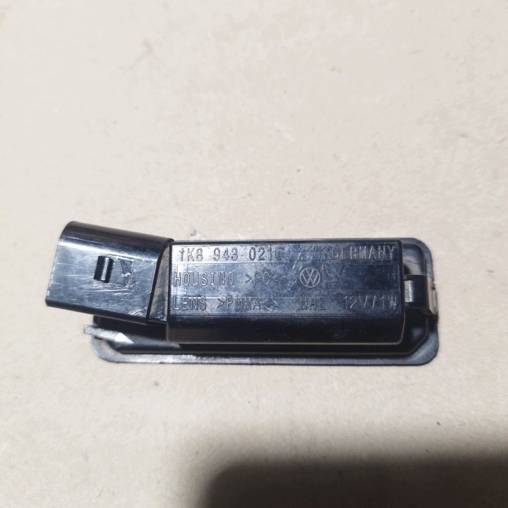 ФОНАРЬ LED НОМЕРНОГО ЗНАКА VW AUDI PORSCHE SEAT SKODA 1K8943021C, фото 2