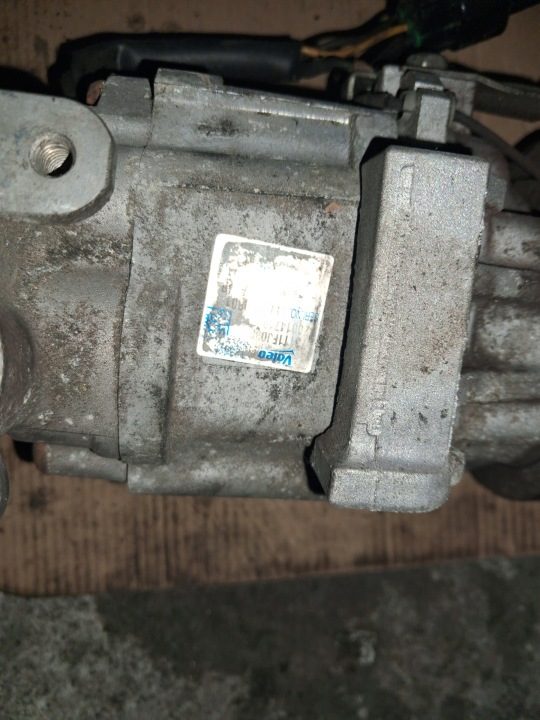 Subaru OE 73111FJ020 компрессор кондиционера, фото 2