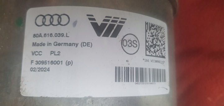Амортизатор пневматический Audi Q5 80A616039L 2024 год, фото 2