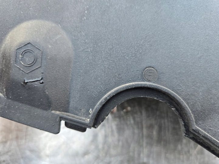 Крышка ГРМ 1.6 TDI 105 Л.С. CLH Octavia 3 III 04L109107F 2,0, фото 3