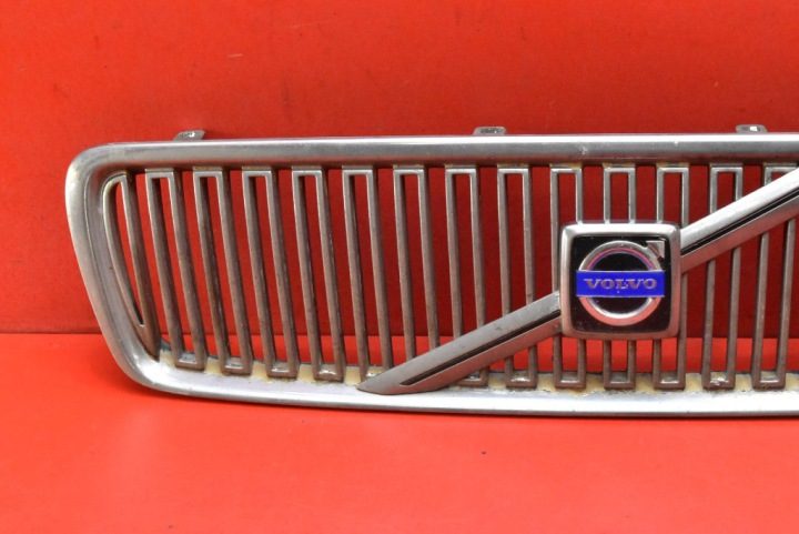 РЕШЕТКА РАДИАТОРА ХРОМИРОВАННАЯ 8659875 VOLVO S70 V70 2 II 00-05, фото 2