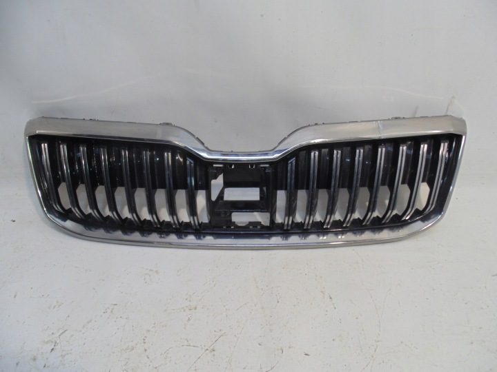РЕШЕТКА РАДИАТОРА ПЕРЕДНЯЯ ХРОМ SKODA SUPERB III РЕСТАЙЛИНГ 3 3V0853653B ДО, фото 1