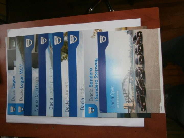 Dacia prospekty 8 штук, фото 1