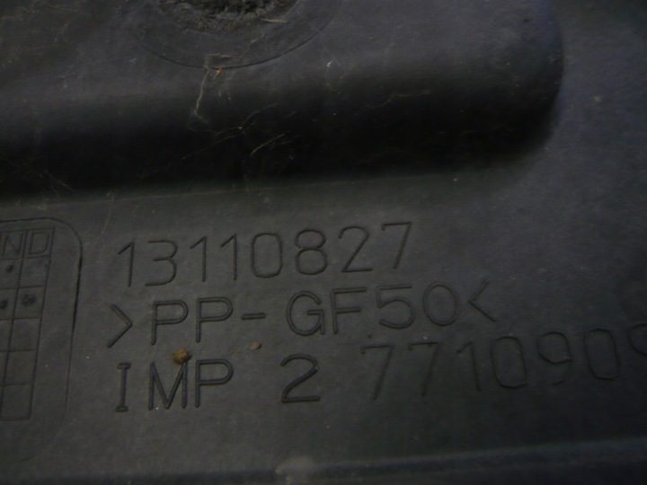 Opel Astra H 2004 13110827 Основание / Кожух аккумулятора, фото 2