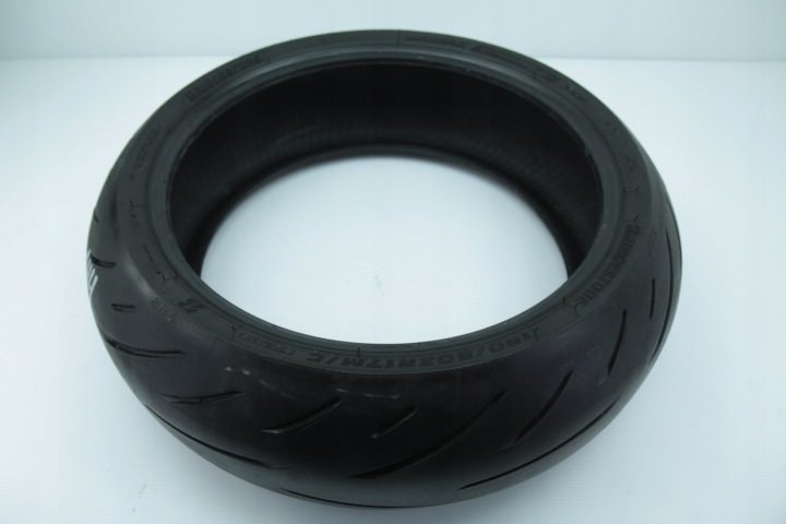 Bridgestone Battlax S22 190/50R17 73 Вт, фото 2