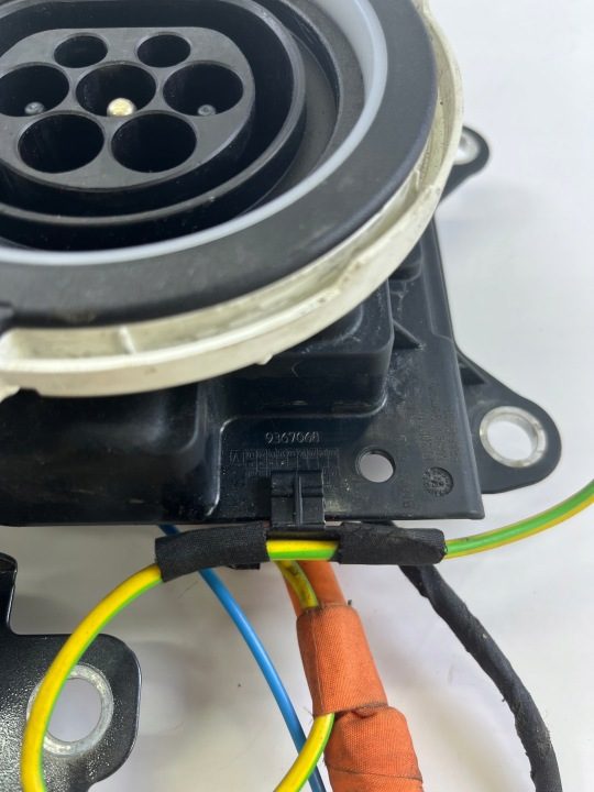 Разъем зарядки трубка BMW F30 330E гибрид 6824111, фото 8