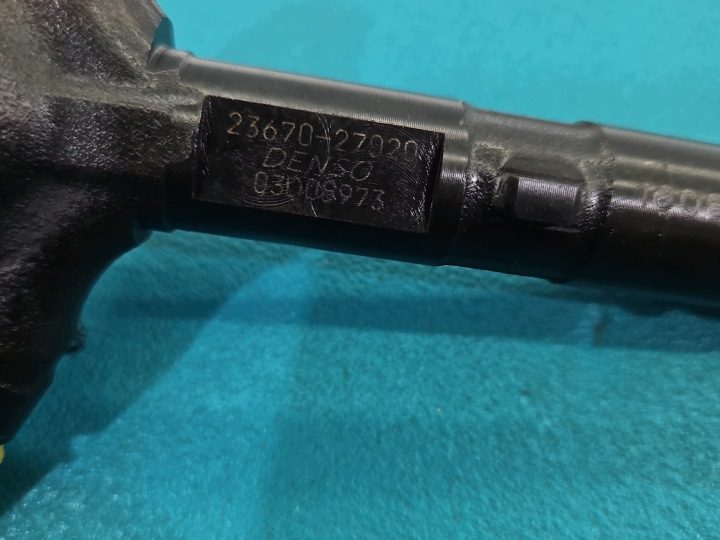 ПРОВЕРЕННАЯ ФОРСУНКА 23670-27020 TOYOTA COROLLA VERSO I 2.0 D4D 90 л.с., фото 2