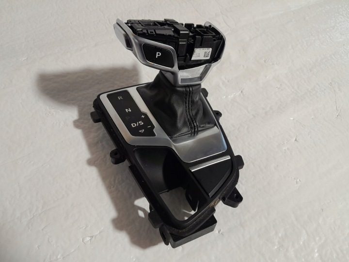 РУЧКА ПАНЕЛЬ ПЕРЕКЛЮЧЕНИЯ ПЕРЕДАЧ AUDI A4 B9 A5 8W1713140D, фото 1
