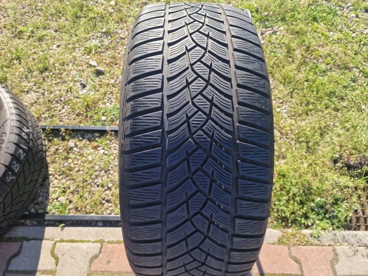 Шина зимняя Goodyear Ultra Grip Performance + 255/45R20 105 т сцепление на снегу (3PMSF), защита диска, усилитель (XL), фото 1