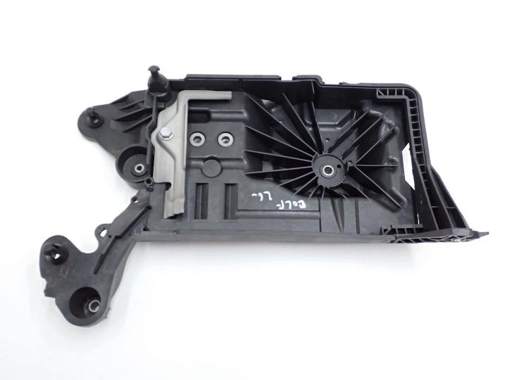 Основание крепление аккумулятора оригинал 5WA915331C VW Golf VIII 8 5H 26 г., фото 1