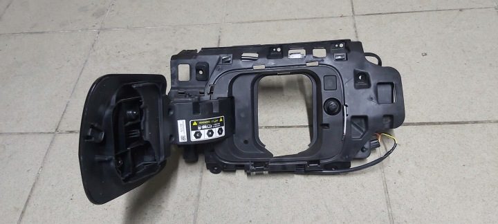 Лючок разъем зарядки Kia E-Soul EV II 2 19- 863C0-J2000, фото 4