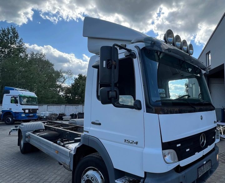 Mercedes Atego в сборе кабина дневная 824 1024 1224 1524 1624 6 цилиндров, фото 2