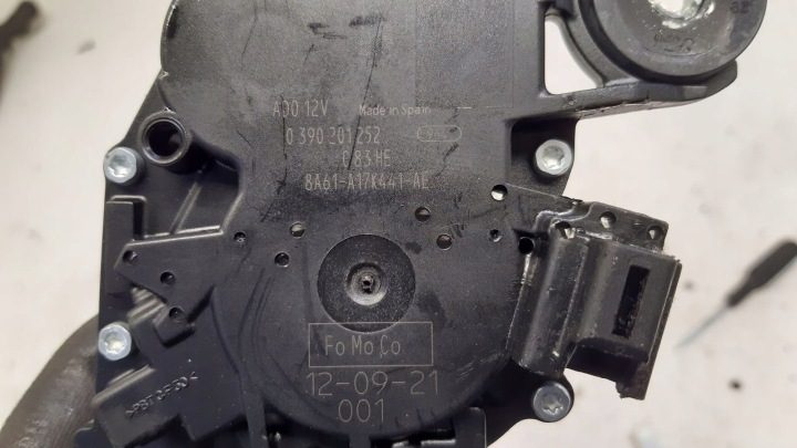 МОТОРЧИК ДВОРНИКА ЗАДНИЙ FORD FIESTA MK7 8A61-A17K441-AE ОРИГ.*, фото 3