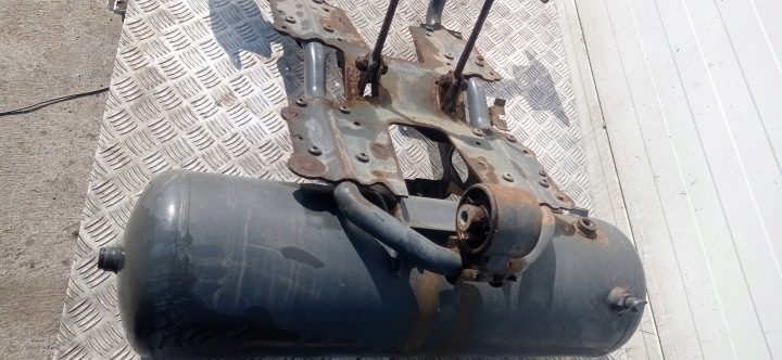 DAF XF 106 Euro 6 подрамник основание аккумуляторов + ресивер 1901818, фото 2