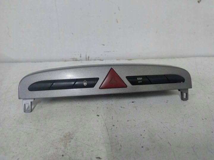 ВЫКЛЮЧАТЕЛЬ АВАРИЙНОЙ СИГНАЛИЗАЦИИ PEUGEOT 308 9659215177, фото 1