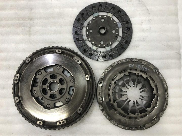 СЦЕПЛЕНИЕ В СБОРЕ ДВУХМАССОВЫЙ МАХОВИК 302100495R DUSTER I 1.2, фото 1