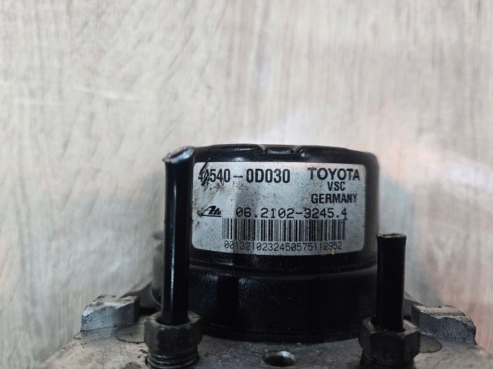 TOYOTA YARIS III 12-19 НАСОС ABS, фото 2
