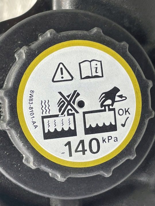 JAGUAR OE 8W8-38101-AA F-PACE БАЧОК РАСШИРИТЕЛЬНЫЙ, фото 10