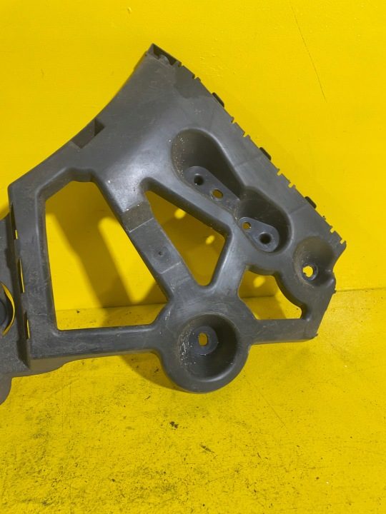 RENAULT MEGANE III Направляющая бампера левая задняя, фото 2