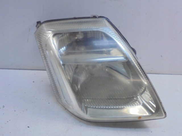 Citroen C2 2004 Передняя сторона правая Фара передняя, фото 1