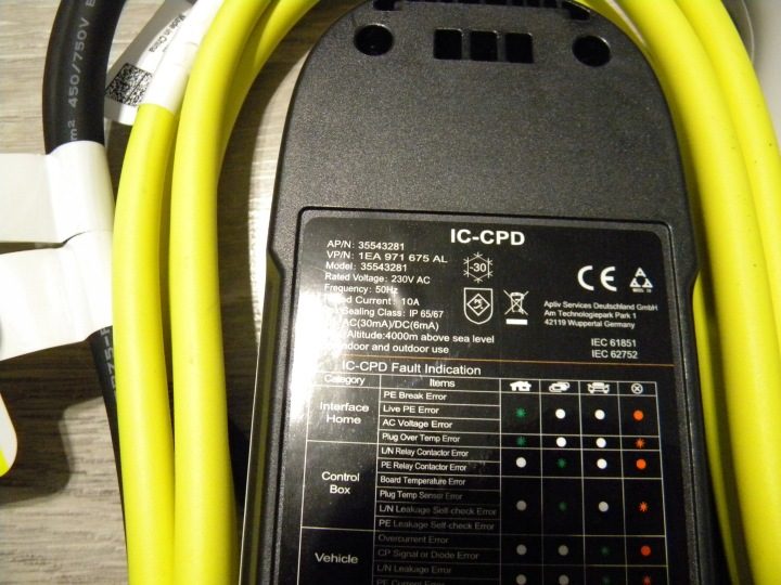 КАК НОВОЕ ЗАРЯДНОЕ УСТРОЙСТВО ФУТЛЯР БЛОК ПИТАНИЯ VW ID.3 ID.4. ID.5 ID.BUZZ ОРИГИНАЛ FV, фото 4
