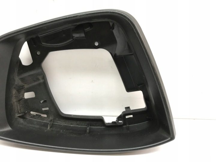 РАМКА ЗЕРКАЛА ПРАВОГО SKODA KAROQ, KODIAQ, VOLKSWAGEN TAOS 565857532A, фото 3